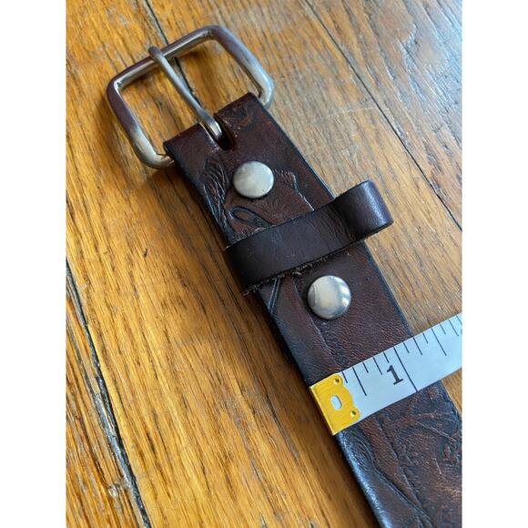 Vintage Distressed Brown Leather Belt w/Fisherman Theme sz XL - Picture 11 of 14